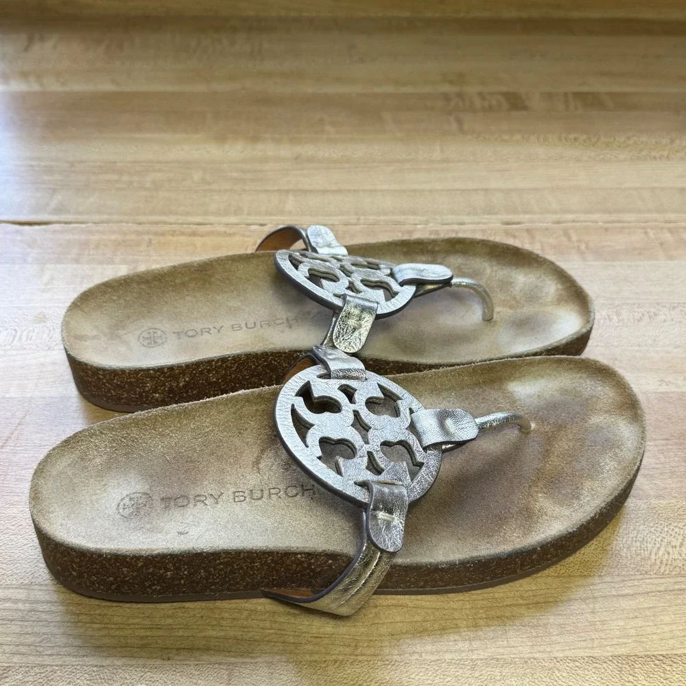 Tory Burch Miller Cloud Metallic Silver Logo Thong Sandals Slides 6.5 - Picture 2 of 5